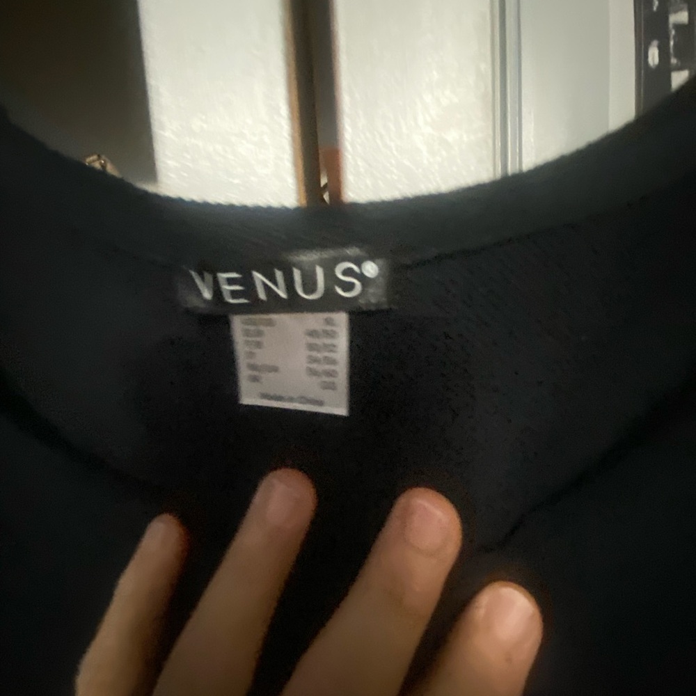 Sweatshirt - Picture 4 of 4